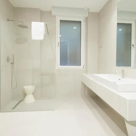 Levante - Saffi Design - Ambrogiohost ボローニャ